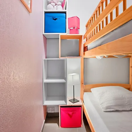 Boulouris Apartment *